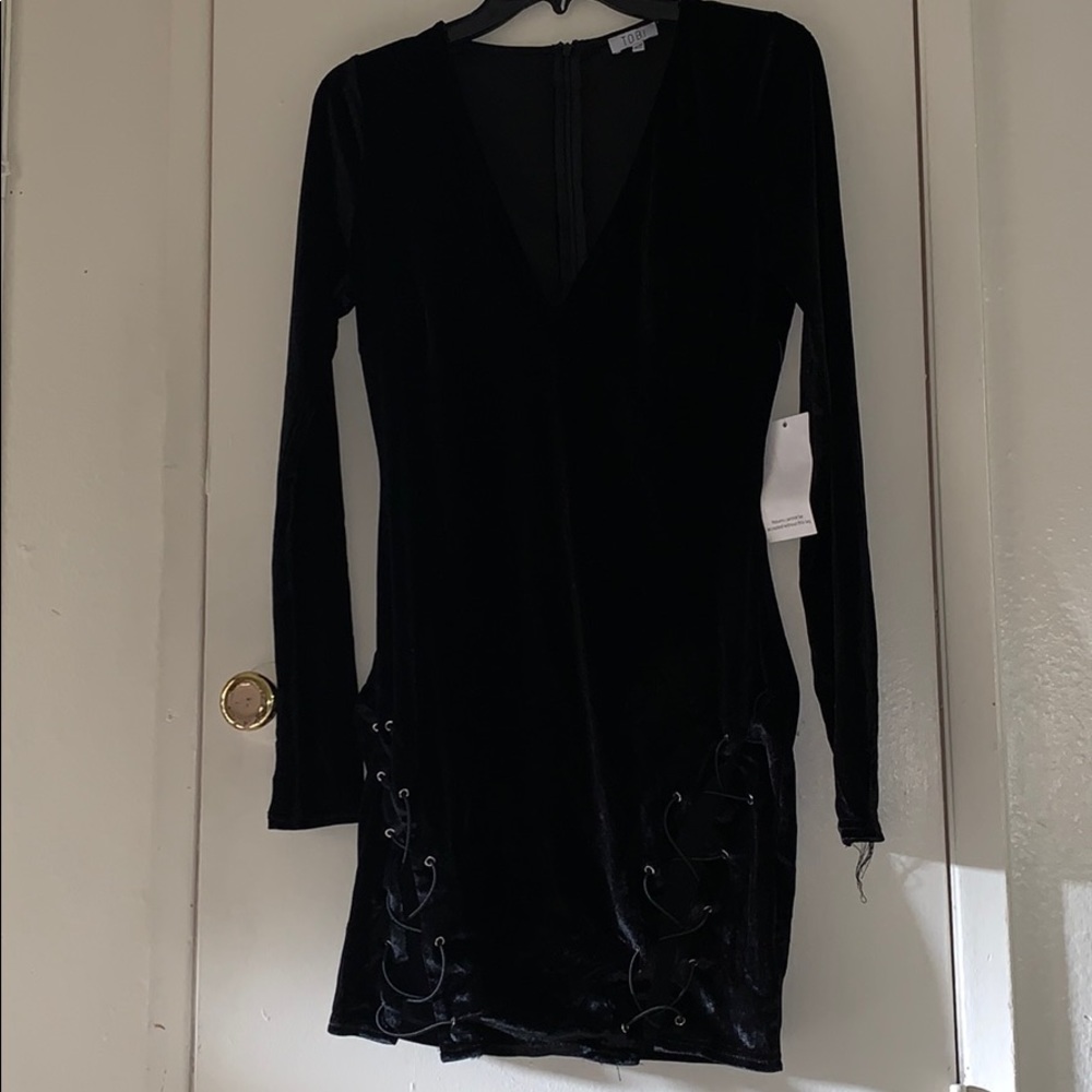 🌺Tobi Velvet Sexy Dress🌺 - Picture 2 of 8